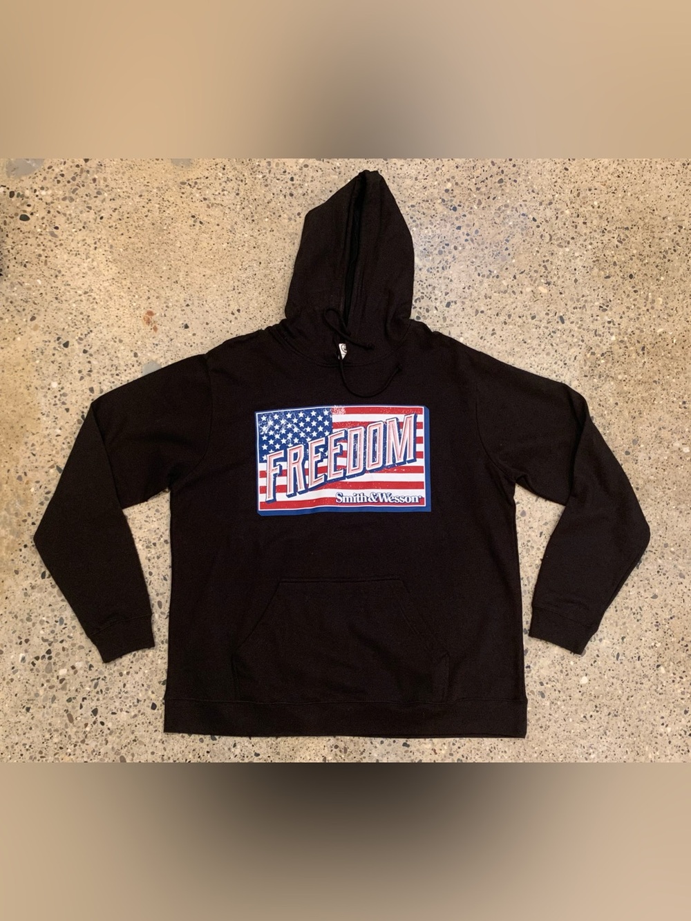 3 for $30 ⚡️ Black Smith & Wesson American Flag Hoodie size XL NWOT